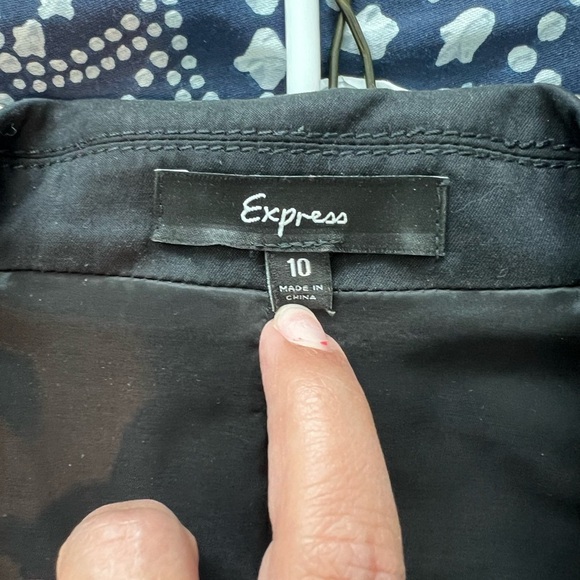 Express Black Blazer with Studded Lapels. 3/4 sleeve, ruched - Picture 4 of 7